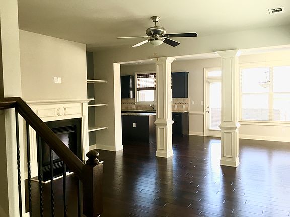 4th image of 2111 Westhill Dr SE