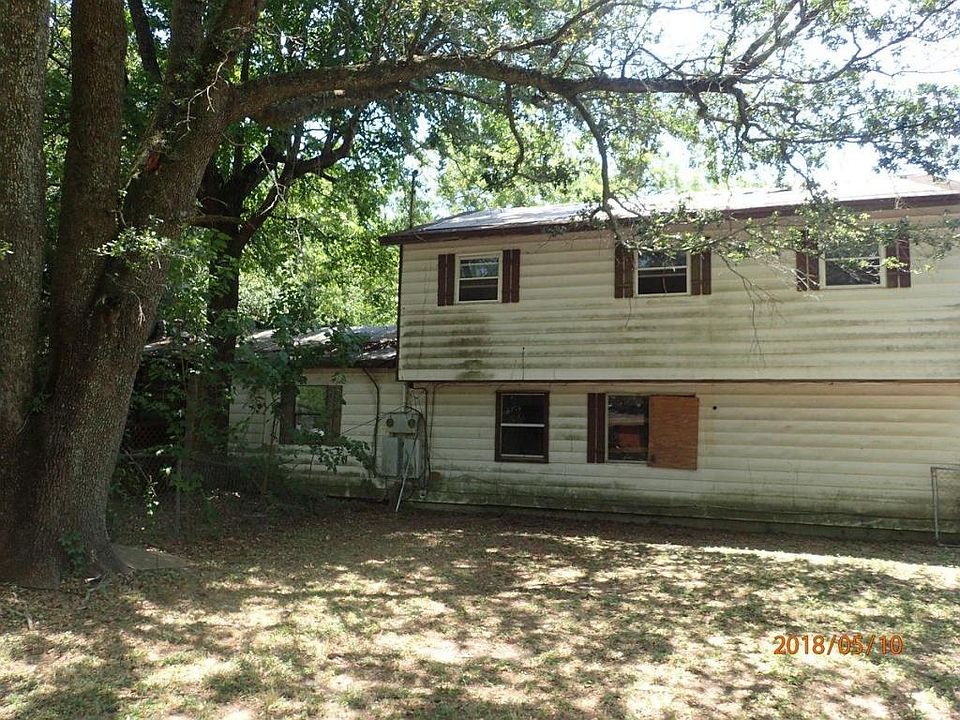 1st image of 427 Bayliss Ct