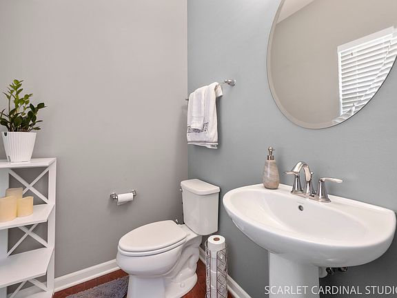5th image of 1128 Kingsmill Dr