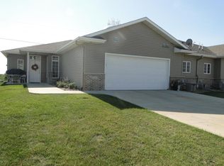 3246 James Ln NE, Rochester, MN 55906