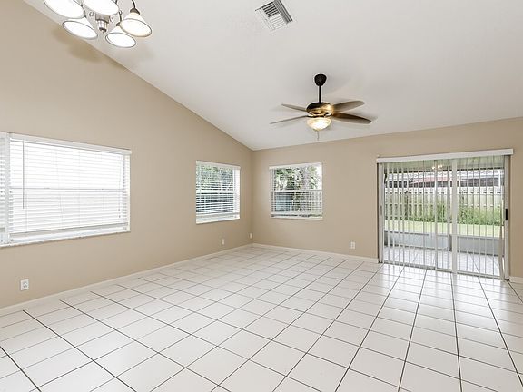 5th image of 3720 Riverside Way