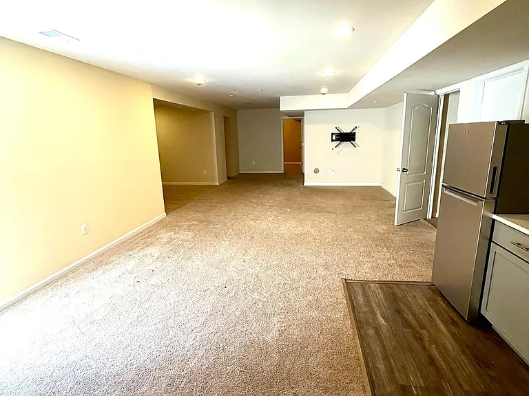 3010 Winterbourne Dr — Photo 8