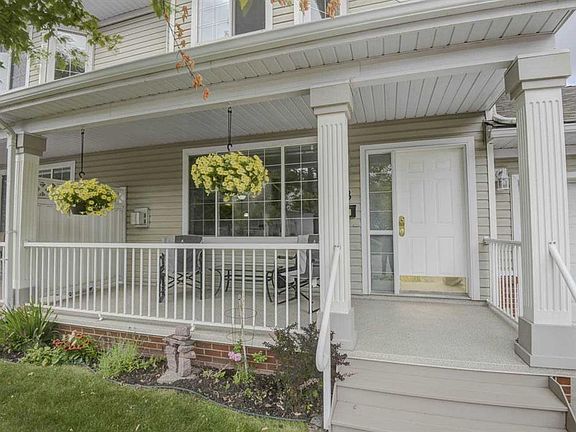 2nd image of 58 S Sierra Morena Gdns SW