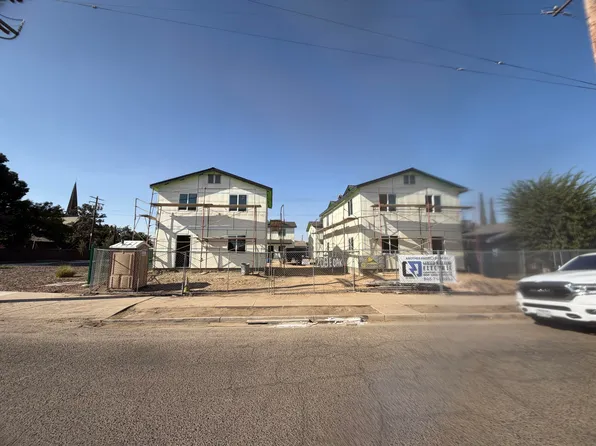 208 E Oak Avenue, Porterville, CA 93257