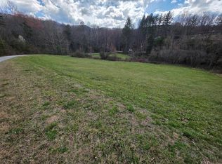 52 Porter Creek Dr, Franklin, NC 28734