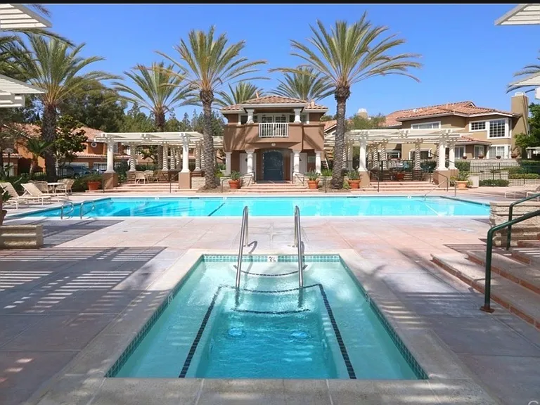 37 Matisse Cir — Photo 17