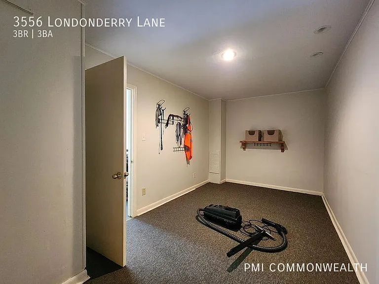 3556 Londonderry Ln — Photo 23