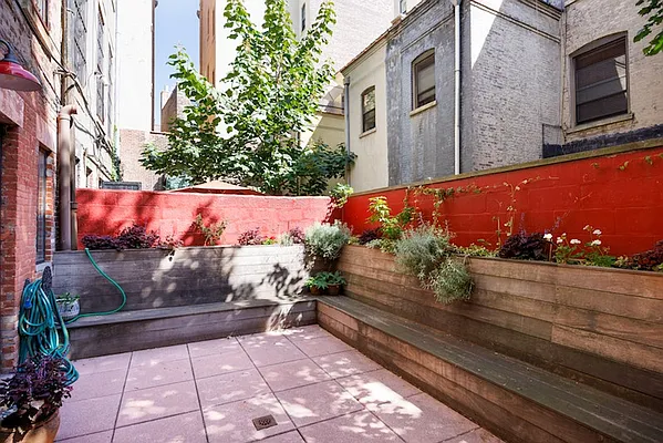 Sold by Brown Harris Stevens | media 22