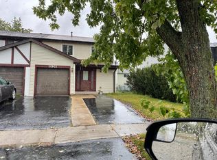 3961 Sandpiper Dr, Hanover Park, IL 60133