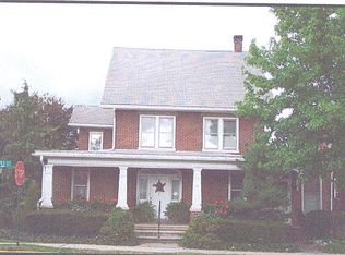 39 E Maple St, Palmyra, PA 17078