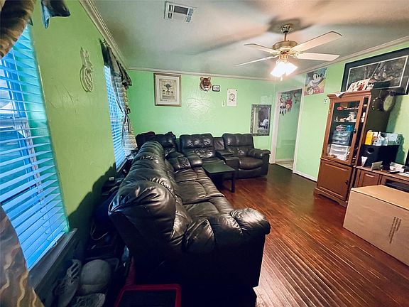 5th image of 8503 Anacortes St