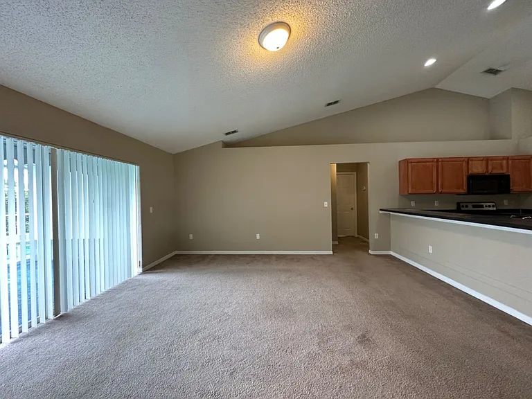 2932 Foraker Way — Photo 4