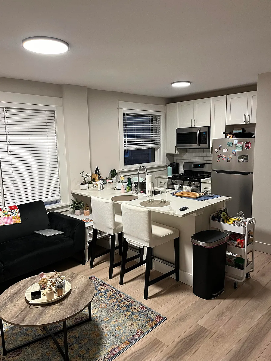 Building Photo - 2043 Maury Ave #1N