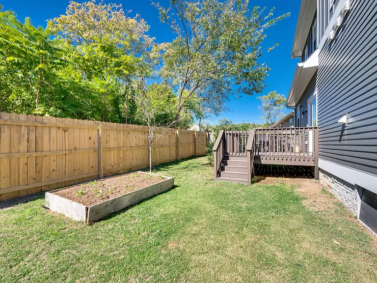 2222 Monticello Dr — Photo 13