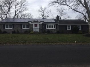 12 Maple Ter, Millstone, NJ 08844