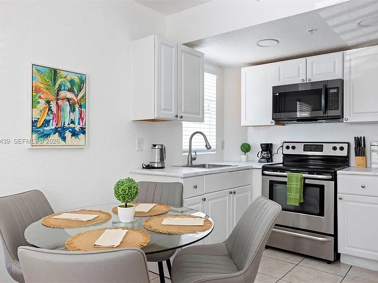 7326 Collins Ave #108 — Photo 19
