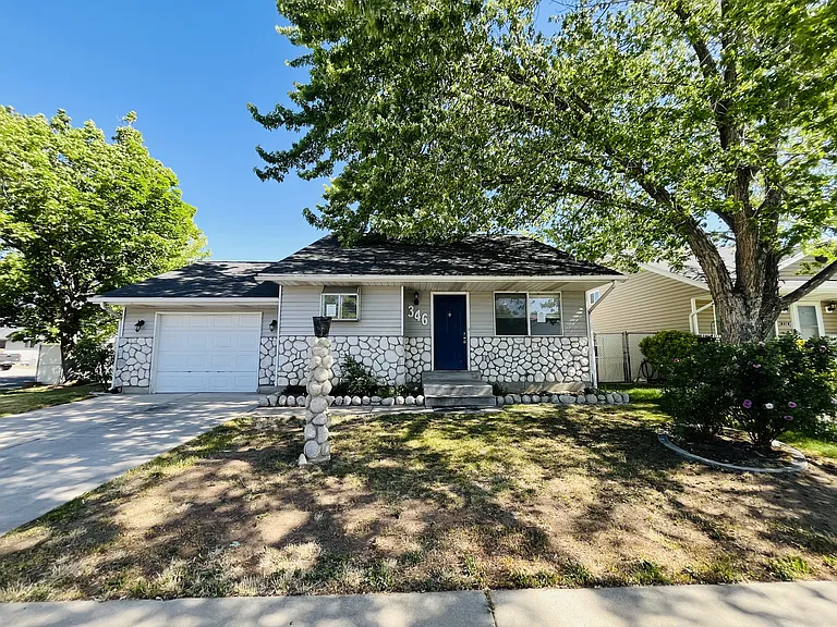 346 N 550 North St E — Photo 1