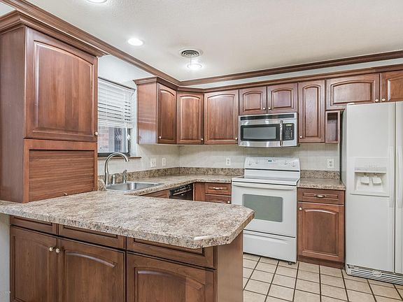 4th image of 5610 W 41st Ave