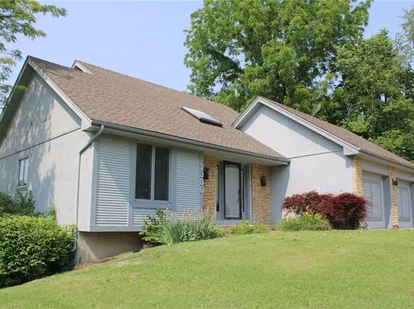 2300 NE 67th Ter, Gladstone, MO 64118