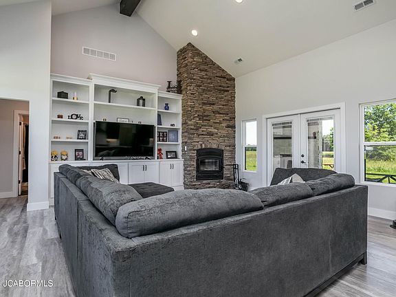 4th image of 6408 Tilla Dr