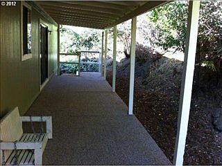3rd image of 14199 N Umpqua Hwy