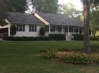 42 1st Ave, Hawkinsville, GA 31036
