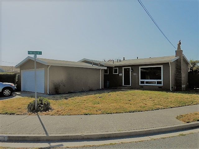 1st image of 371 Seaside Dr