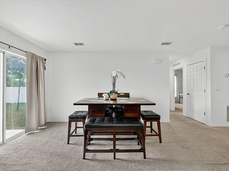 644 SW Hoffenberg Ave — Photo 6