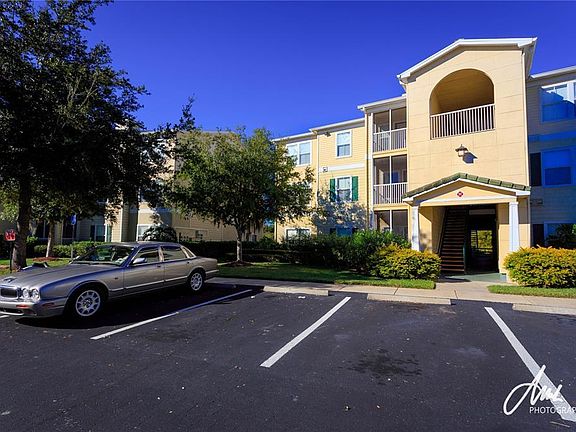 2nd image of 18441 Bridle Club Dr #18441