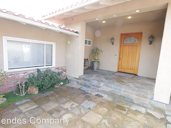2nd image of 527 Glencrest Dr