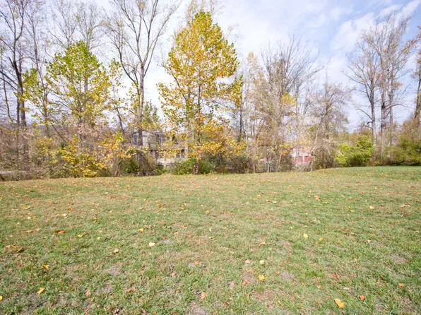 328 Old Stage Rd, White Sulphur Springs, WV 24986