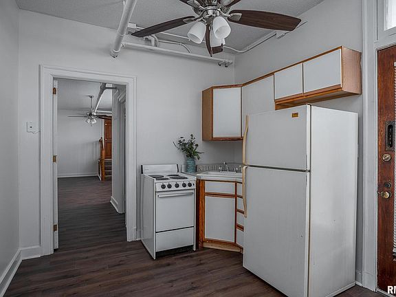 3rd image of 2502 Harrison St