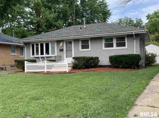 16 Midland Ct, Springfield, IL 62702