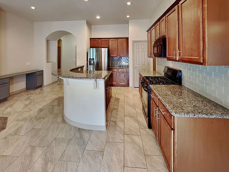 9416 NW 91st Cir — Photo 9