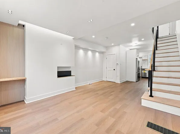 1545 S Taylor St, Philadelphia, PA 19146