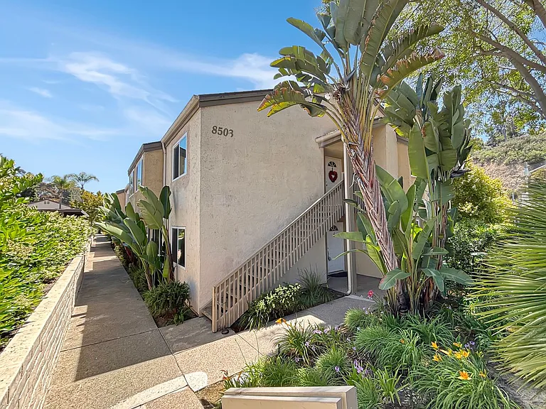8503 Villa La Jolla Dr #J — Photo 2