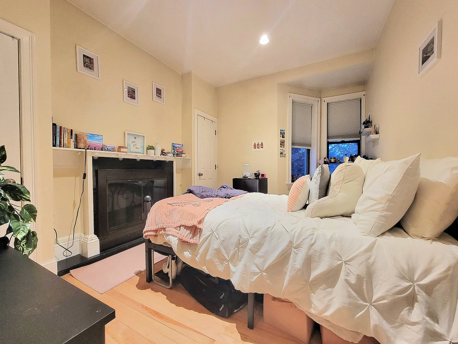3 bed, 1200 sqft, $6,200 — Photo 4