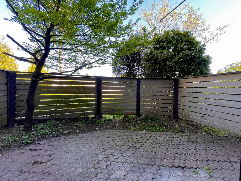 10580 Holly Park Ln #10580 — Photo 12