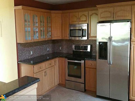 3rd image of 7831 Beechfern Cir #8