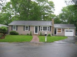 5 Adler Ct, Warwick, RI 02886