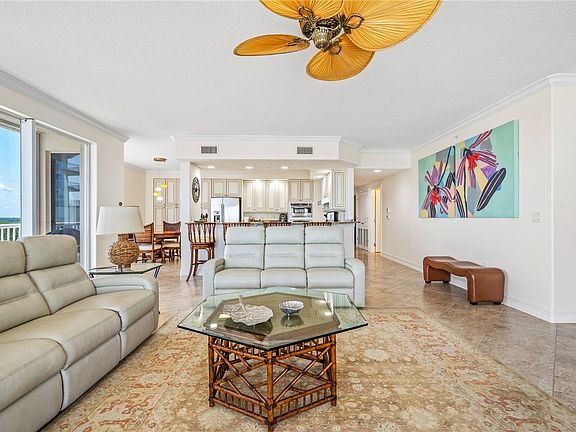 3rd image of 4180 N Highway A1a Hwy #905-B