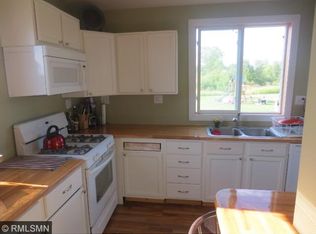 12926 288th St, Lindstrom, MN 55045