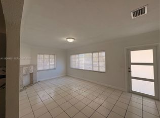 2390 NW 30th St, Miami, FL 33142