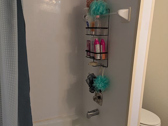 5th image of 2817 Sussex Ln