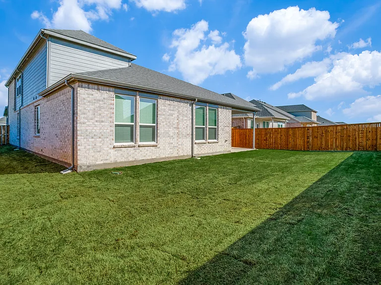 1600 Tyler Dr — Photo 32