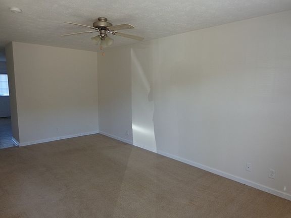 2nd image of 1202 Ash Ridge Dr Unit B