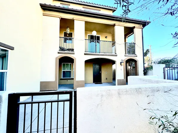 1590 W 1st St Unit 1, Santa Ana, CA 92703