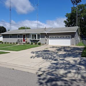 214 Hart STREET, Watertown, WI, 53094