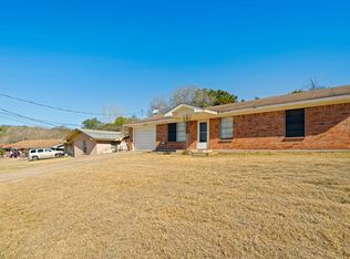 111 6th St, Ingram, TX 78025