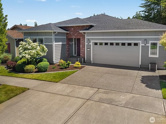2nd image of 8701 Vashon Court NE
